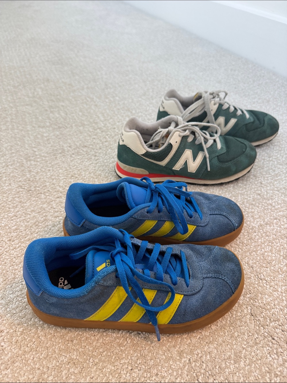 Lot adidas Kids Blue Suede Sneakers with Yellow Stripes New Balance Boys 2.5